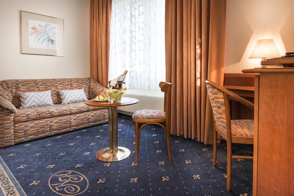 Akzent Hotel Koehler Giessen Bagian luar foto
