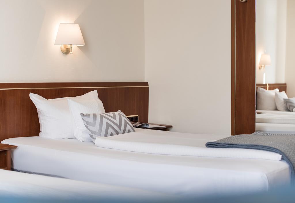 Akzent Hotel Koehler Giessen Bagian luar foto